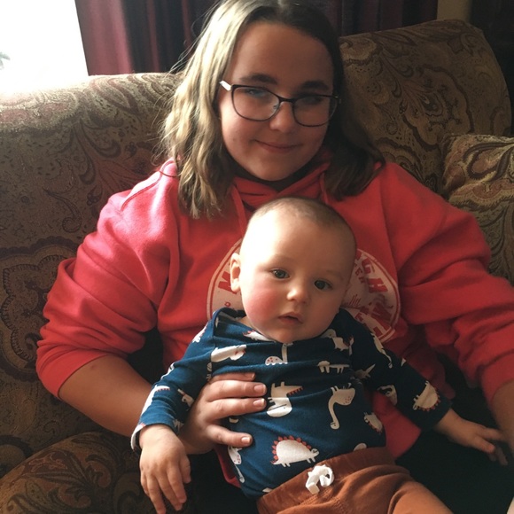 Meet your Posher, Patty - Picture 2 of 3